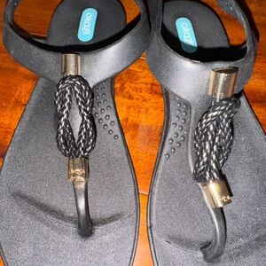 OKA‎ Women's Black Sandals